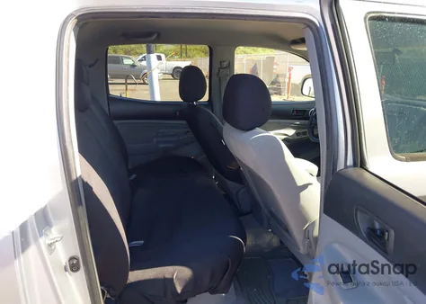 2007 Toyota Tacoma Prerunner V6 z USA, uszkodzony, nr VIN 5TEKU72N77Z407340